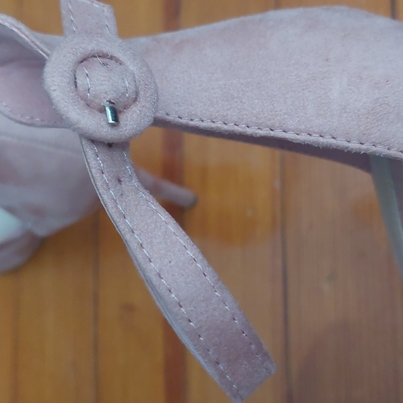 Never worn Forever 21 heels size 10 blush - Picture 6 of 9